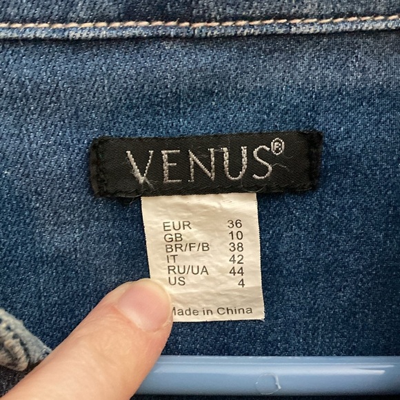 Venus jean shirt sleeve mini dress with buttons and zipper. - Picture 5 of 10